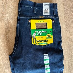 Men’s wrangler cowboy cut jeans new with tags! 34x34